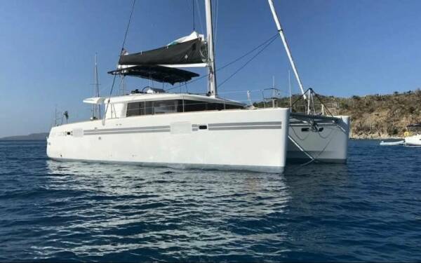 SOMEWHERE Luksusowy katamaran