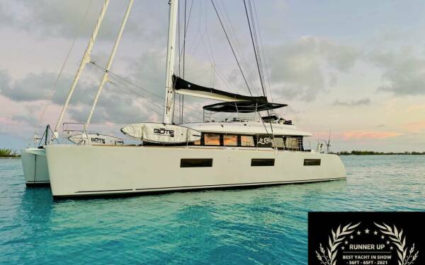 LE REVE L620 ESSENCE Catamarano di lusso