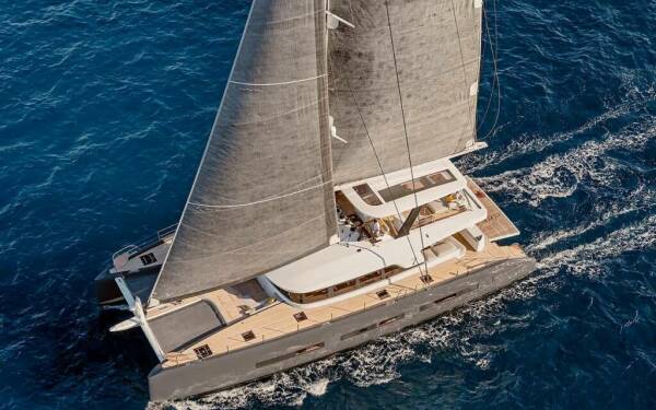 JOY Catamarano di lusso