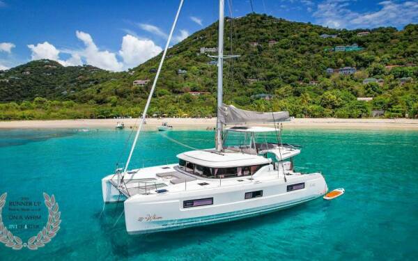 ON A WHIM III Luxusný katamarán