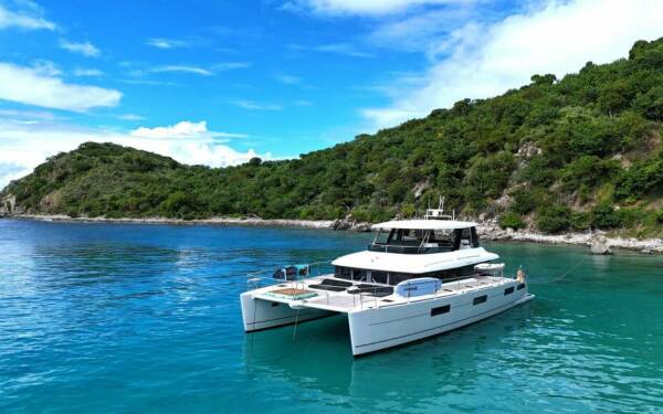 PHILOTIMO Catamarano di lusso