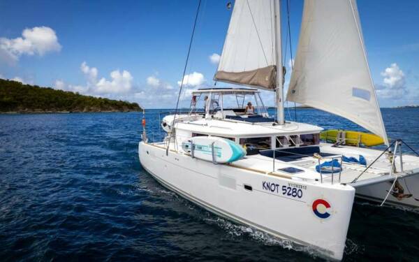 KNOT 5280 Luxury catamaran