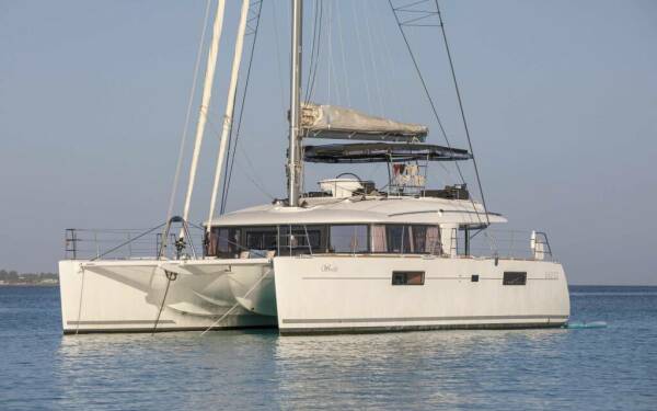 WHISPERS II Luxusný katamarán