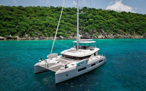 ISLAND HOPPIN' 55 Catamarano di lusso