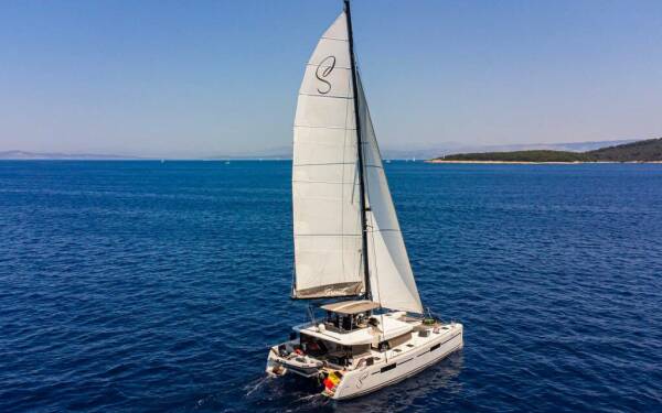 SERENITY (Lagoon 52F) Luxury catamaran