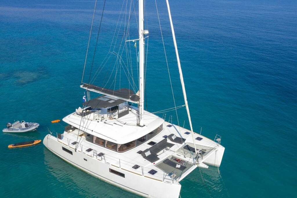 BOOM Luxusný katamarán