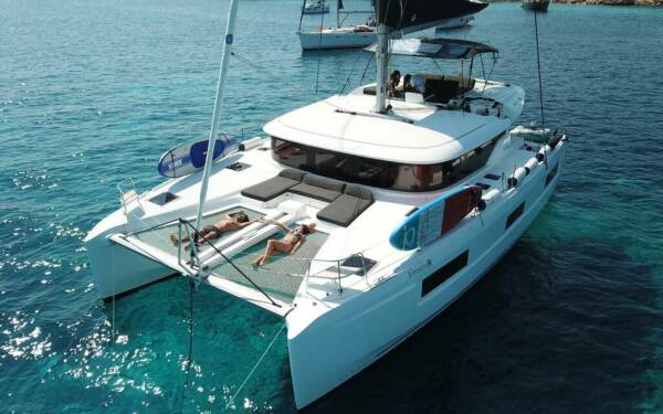 Sbronzo Luxury catamaran