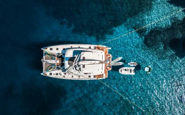 HUMBLE ONE Luksusowy katamaran