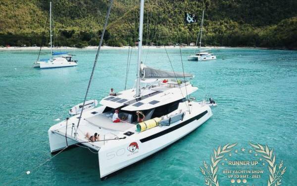 SEA DOG Luxusný katamarán