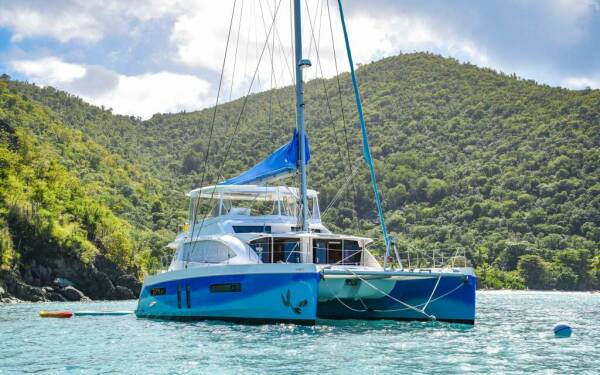 TOUCH THE SKY Luksusowy katamaran