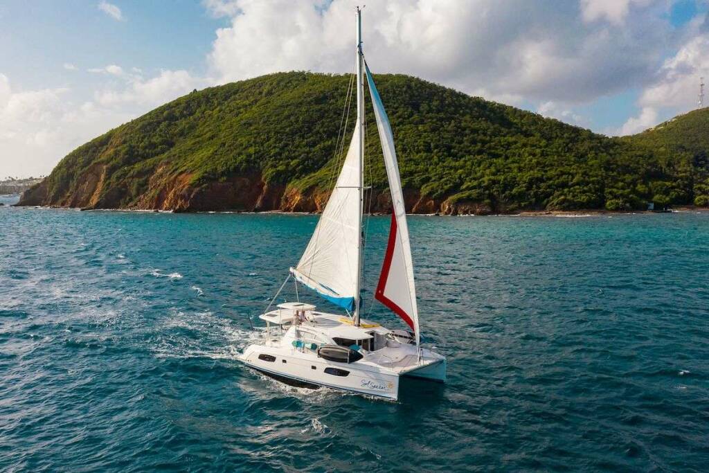 SOL SEEKER Luxury catamaran