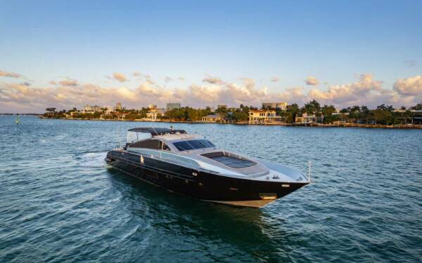 JUST FOR FUN Catamarán de lujo