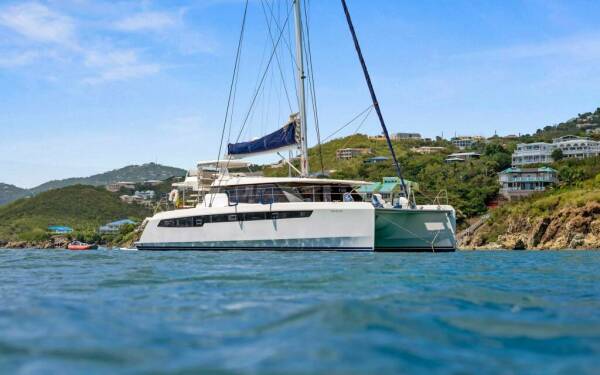 ONE II LOVE Catamarano di lusso