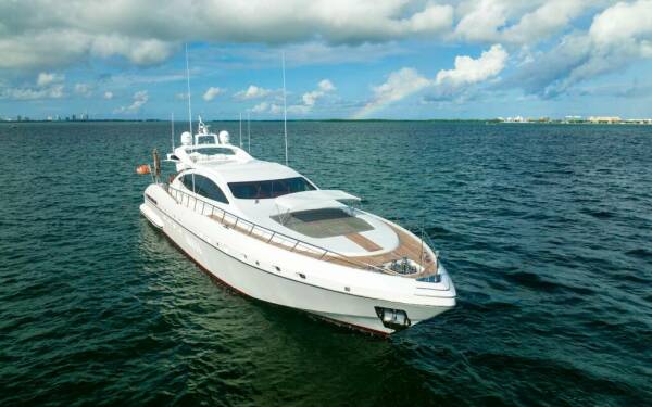 HOUDINI Catamarano di lusso