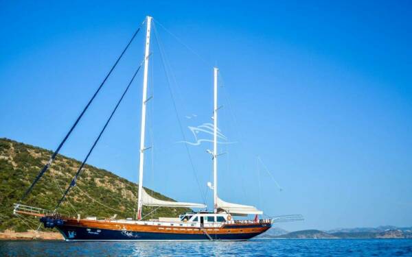 Papa Joe Luxusná motorová loď