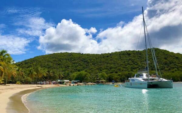 TRANQUILITY Catamarano di lusso