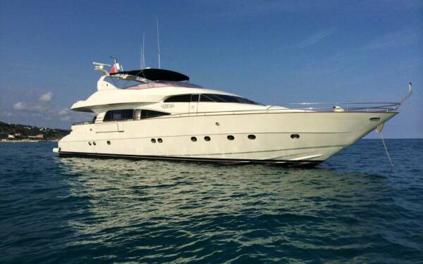 Leigh Luxusný katamarán