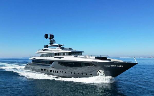 PROVOCATEUR Luksusowy katamaran