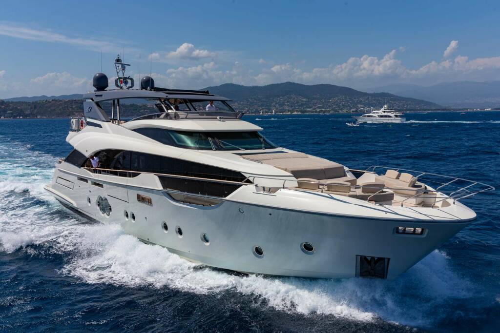 Esmeralda of the Seas Luxusný katamarán