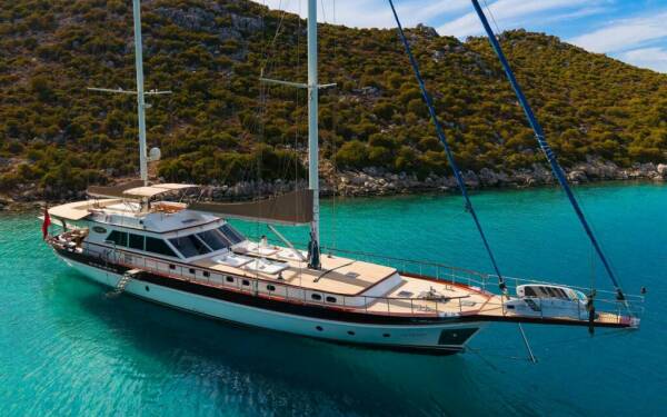 Getaway Luxusná motorová loď