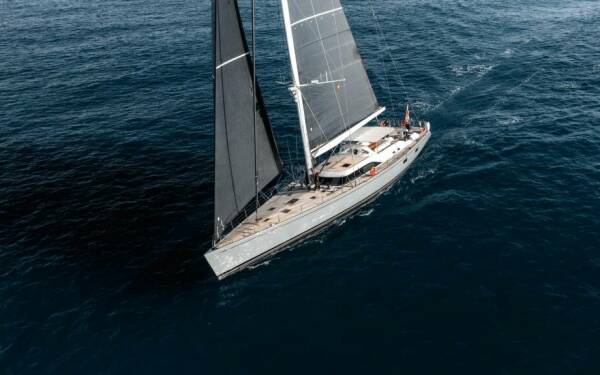 L HIPPOCAMPE Yate de lujo de vela