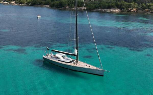 LA LOEVIE Luxury sailing yacht