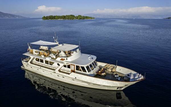 Stalca Luxusný katamarán