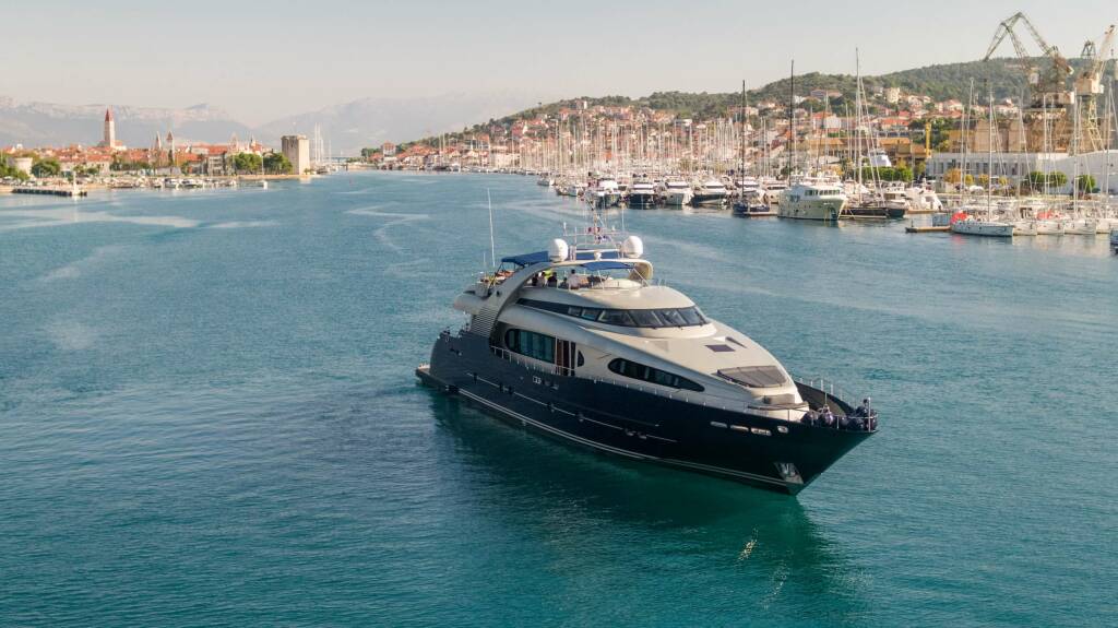 ONE BLUE Luksusowy katamaran