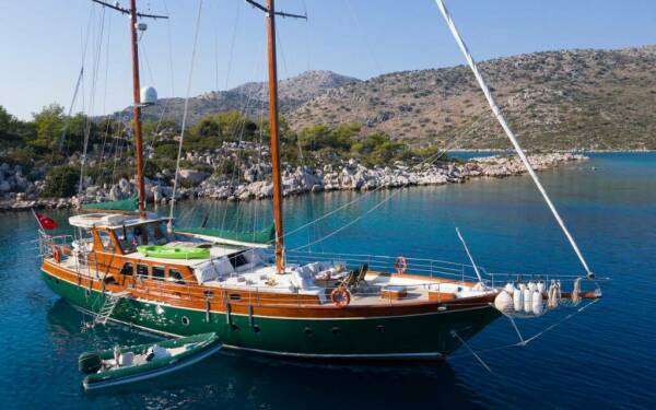 Lady Freya Luxury motor yacht