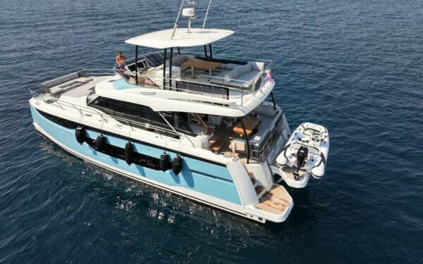 Diamond Si Catamarán de lujo