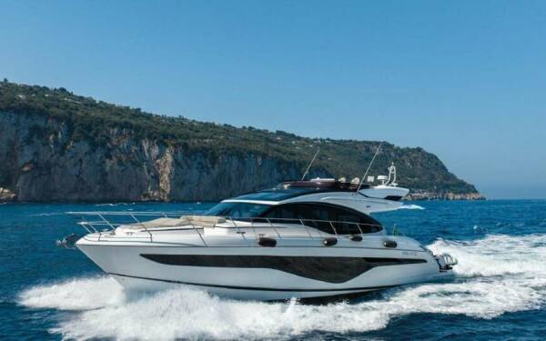 ALL FOR YOU  Luksusowy katamaran