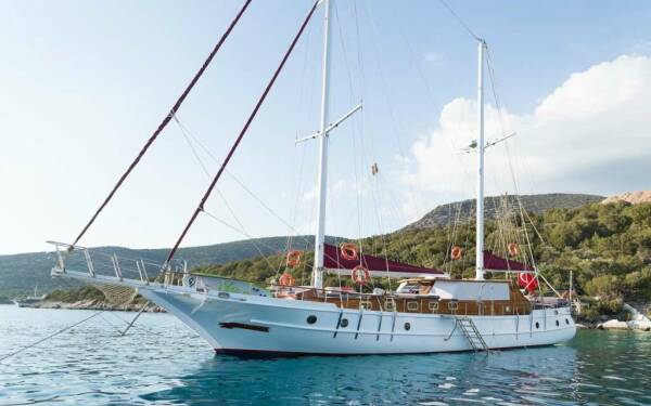 PRIMADONNA Luksusowy jacht motorowy