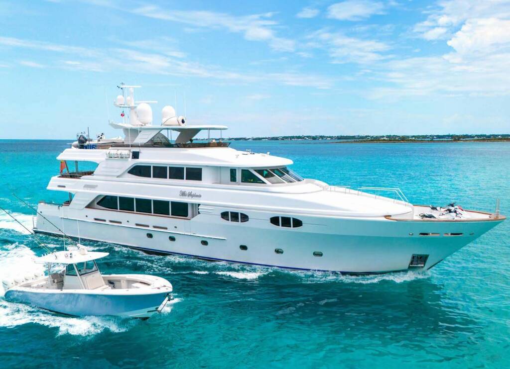 MISS STEPHANIE Luxury catamaran