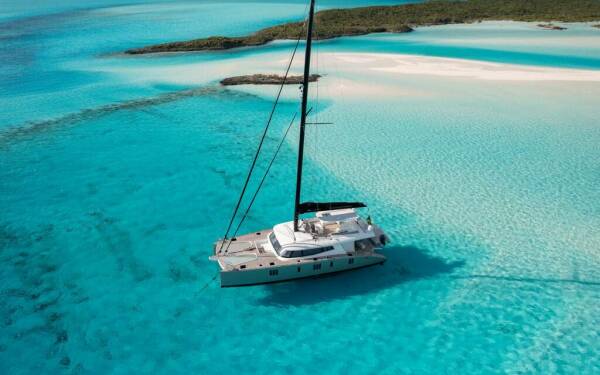 INDABLUE Catamarán de lujo