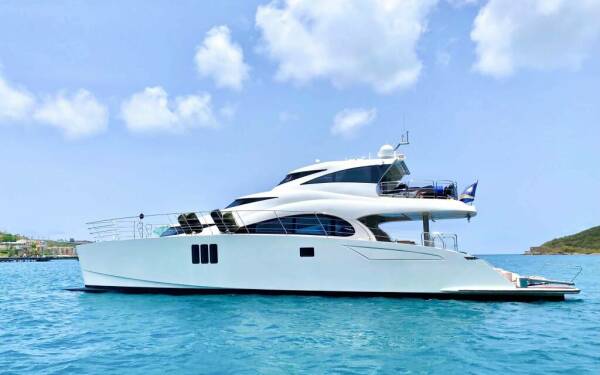 CASA BLANCA Catamarán de lujo