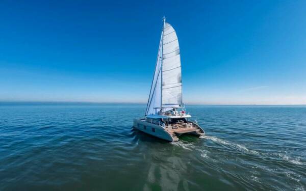 YLIME Catamarano di lusso