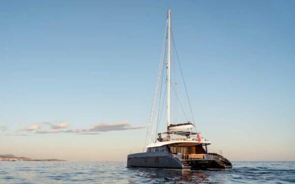 ADARA NEXT Catamarano di lusso