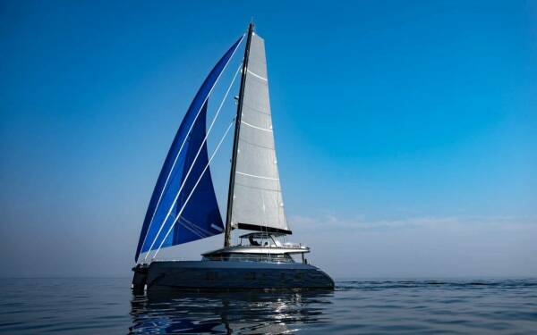 AHAVA Luksusowy katamaran