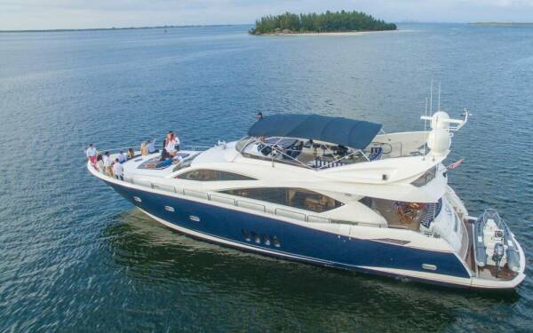 Vanguard Catamarán de lujo