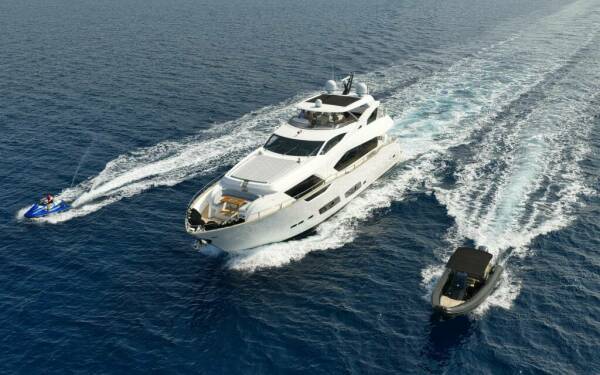 QUANTUM Luxury catamaran