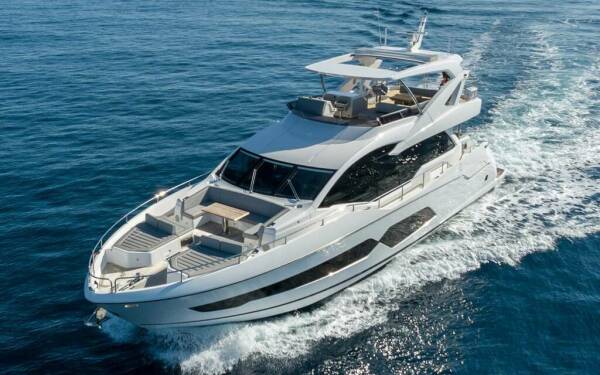 Do it Anyway Catamarano di lusso