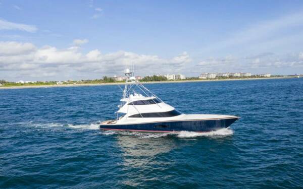 SPECULATOR 92 Catamarán de lujo