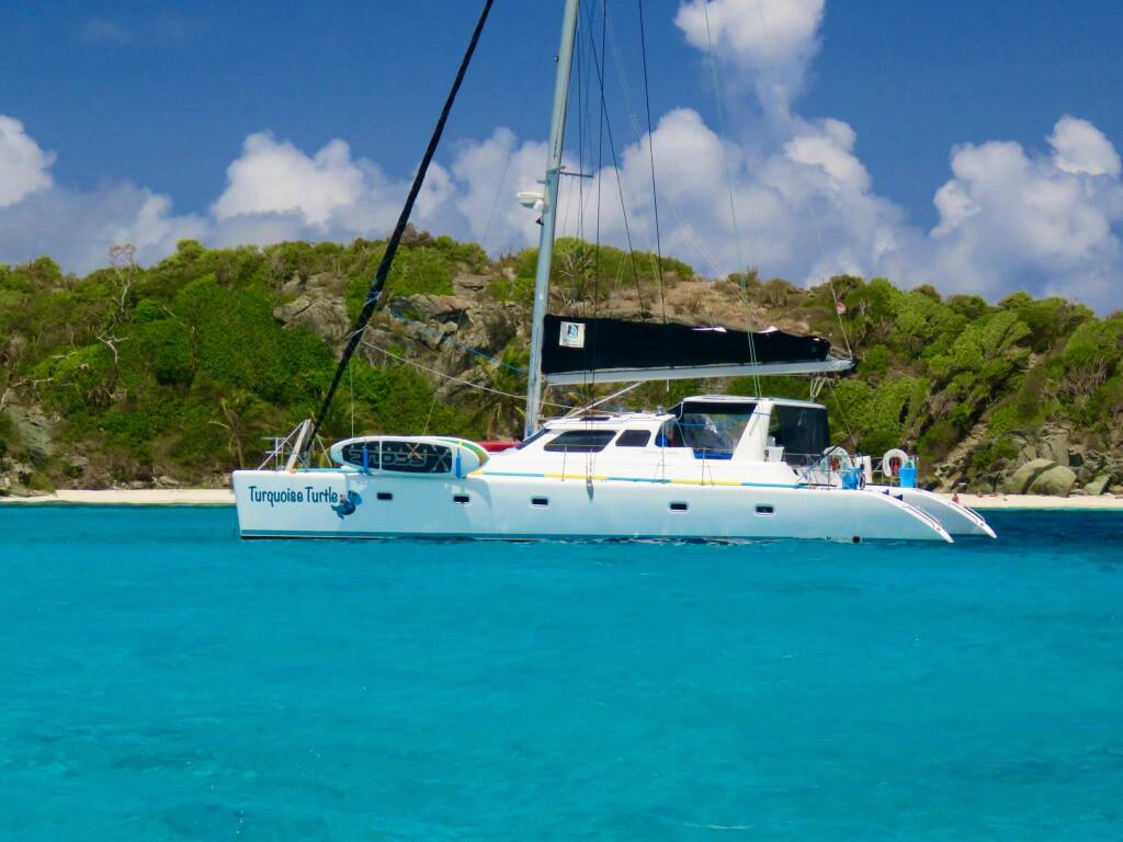 TURQUOISE TURTLE Luxury catamaran