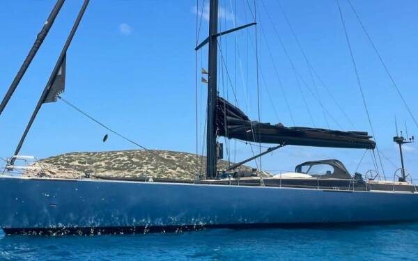 WALLY ONE Yate de lujo de vela