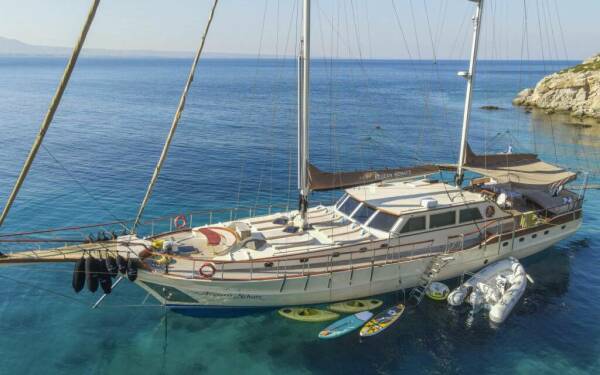 Aegean Schatz Yate de lujo a motor