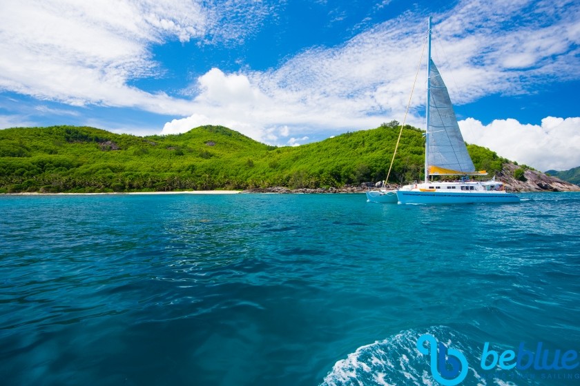 catamaran day trip seychelles