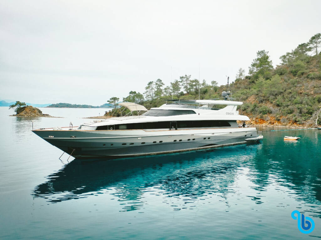 42 M Motor Yacht Crocus, CROCUS