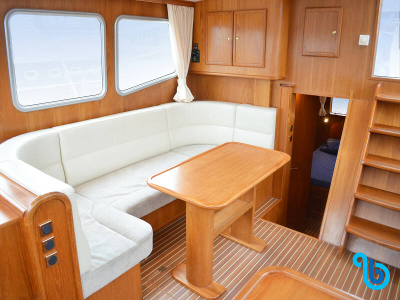 Advantage 42 , Drait 79