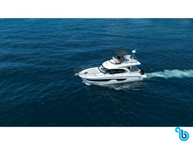 Antares 11 Fly Marina