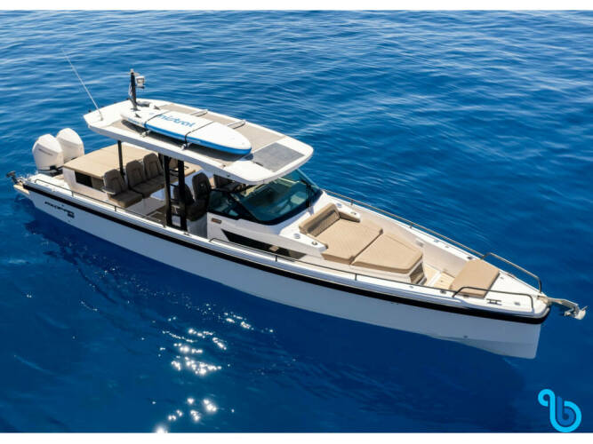 Axopar 37  Sun Top Axopar 3